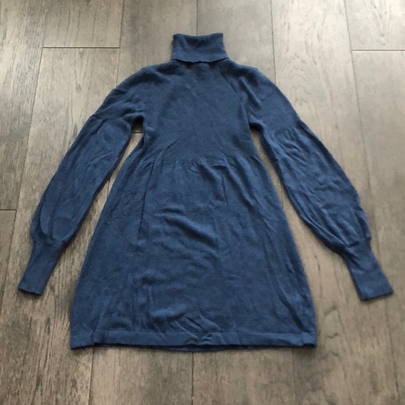 Urban Behavior Dresses & Skirts - Urban Behavior turtle neck dress